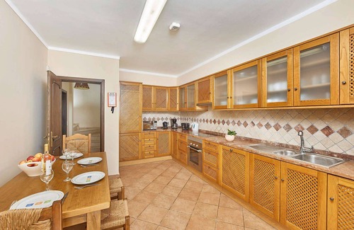 Estoi Villa | O Ninho - Three Bedroom Villa, Sleeps 6