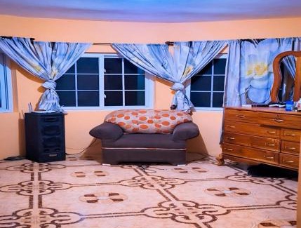 Penlyne Castle Bed & Breakfast | O-T On the rise