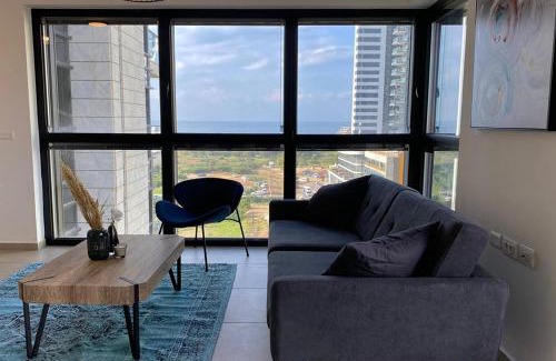 Bat Yam Apartment | Oַ&O Group- Luxury APT Tower Spectacular Sea View
