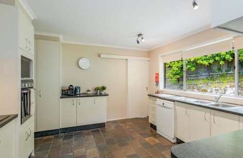 Katoomba House | Oak and Cedar @ Katoomba