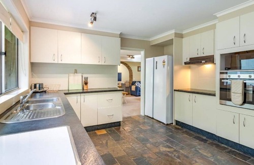 Katoomba House | Oak and Cedar @ Katoomba