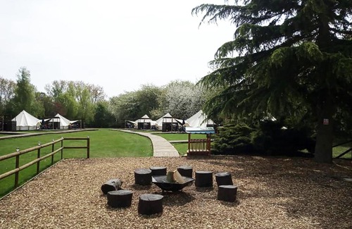 Eye Other | Oak Lodge Retreat - Glamping 8
