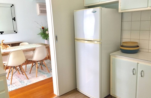 Bell Park House | 🔆OAK'S🔆BFast,WiFi,Fetch,Walk2Pizza,Coffee,Liquor,Free Parking
