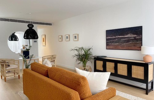 Mornington Apartment | Oakview on Main
