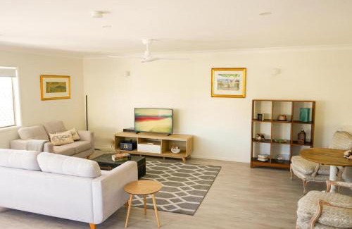 Belgian Gardens House | Oasis 1 On Eden