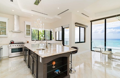 Seven Mile Beach Villa | Oasis 7-stunning private beachfront villa with rooftop pool-by Cayman Villas!
