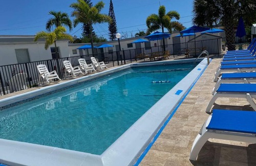 Royal Poinciana Apartment | Oasis at Hollywood Unit 7 - Sleep 5