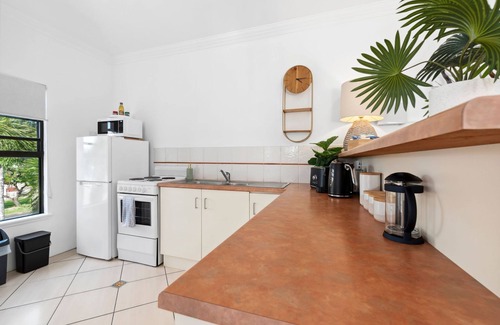 Parramatta Park Apartment | Oasis Cairns - Pool Free Parking Wifi