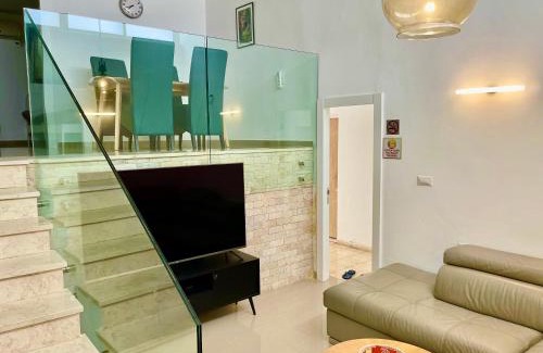 Eilat Apartment | OASIS GALLERY