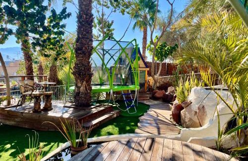 Eilat Apartment | OASIS GALLERY