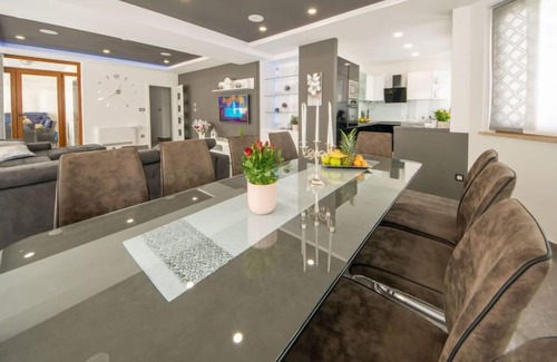 Prolozac House | Oasis of peace by Interhome