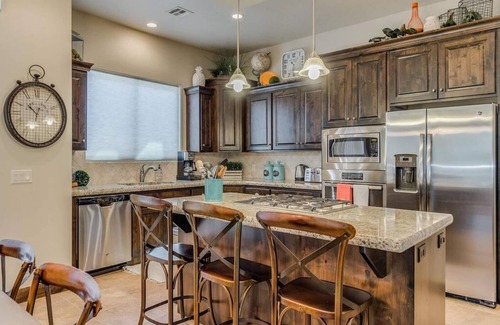 Washington Villa | Oasis On The Green Enjoy Golf Course Views