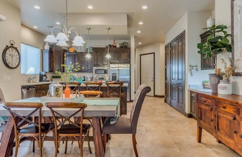 Washington Villa | Oasis On The Green Enjoy Golf Course Views