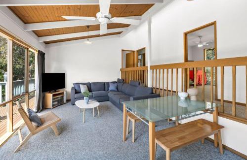 Anglesea House | Oasis on Weir