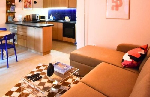 Aubervilliers Apartment | Oasis SPA Bath and Parisian Garden