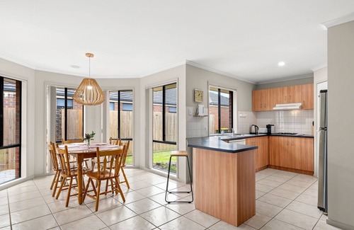 Clifton Springs House | Oasis Springs - Charming home in the heart of Clifton Springs.