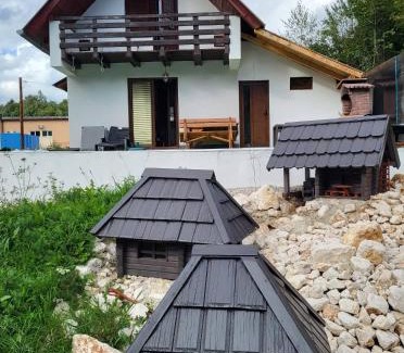 East Sarajevo House | Oaza Mira- kuca sa bazenom