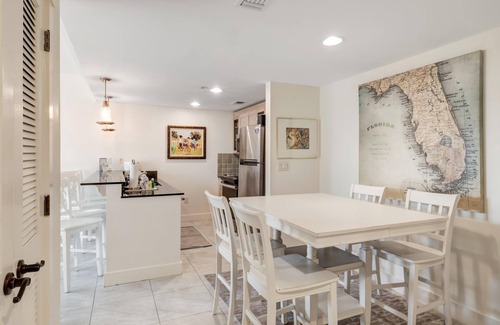 Baytowne Wharf Condo | Observation Pointe North One-Bedroom Gem - Your Spacious Getaway in Baytowne Wharf at Sandestin Golf and Beach Resort!