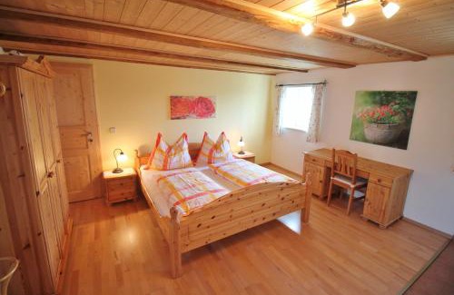 Eichkogl House | Obst & Gästehof Brandl
