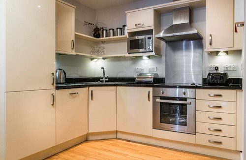 Newquay Apartment | Ocean 1 Apartment Overlooking Fistral Beach