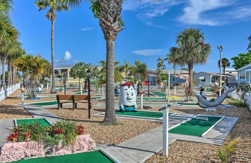 Nettles Island Cottage | Ocean Access, Mini Golf & Pools: Jensen Beach Gem