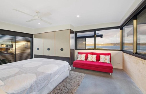 Umina Beach House | Ocean Beach Pavilion - Beachfront