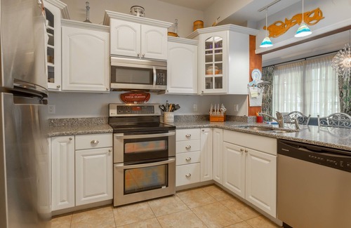 Rehoboth Beach Condo | OCEAN BLOCK Pet Friendly Ground Level Condo Sleeps 10