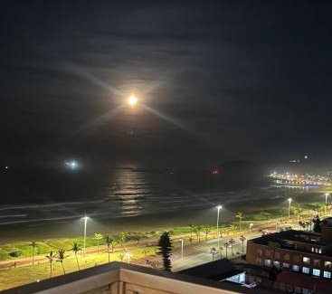 South Beach Apartment | Ocean Breeze 10 South