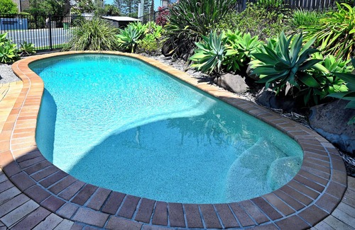 Caloundra Apartment | Ocean Breeze Oasis, Steps to Beach & Shops