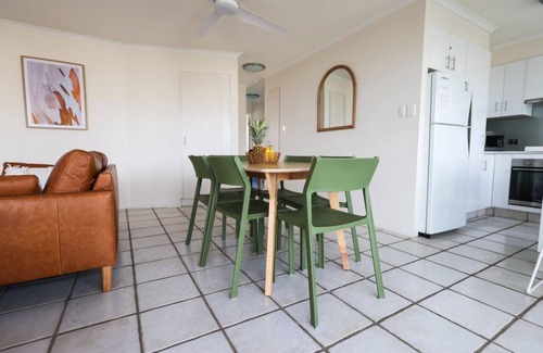 Caloundra Apartment | Ocean Crest Unit Exclusive Rooftop
