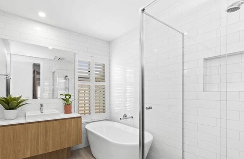 Ocean Grove House | Ocean Dreams Summary: