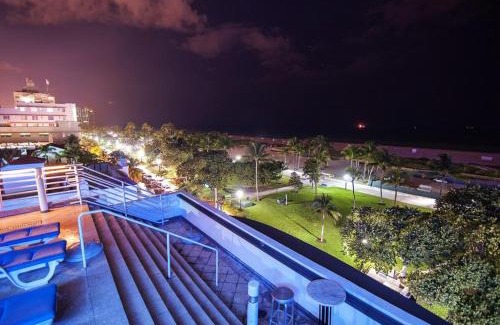 South Beach Apartment | Ocean Drive Studio Beach Front