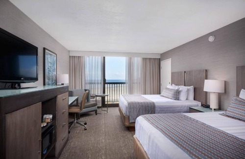 Newport Hotel | Ocean Front Accommodation | Scenic Drive Along North Coast Highway 101