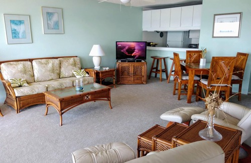 Kailua-Kona Condo | Ocean Front Banyan Tree 304 - Spectacular views!