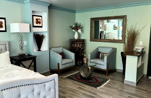 Boca de Tomatlan Cabin | Ocean Frontage Two Bedroom Family compound with Full Kitchen