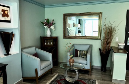 Boca de Tomatlan Cabin | Ocean Frontage Two Bedroom Family compound with Full Kitchen