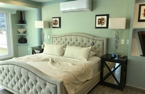 Boca de Tomatlan Cabin | Ocean Frontage Two Bedroom Family compound with Full Kitchen