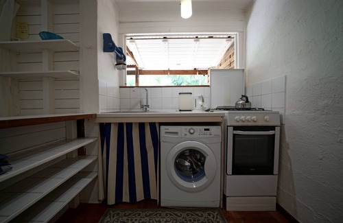 Tartane Apartment | OCEAN FRONT STUDIO APARTMENT 30 SECONDS FROM THE BEACH