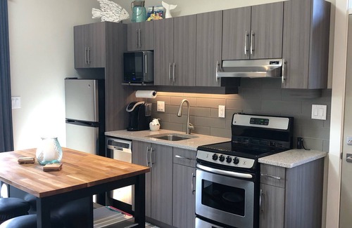 Port Renfrew Apartment | Ocean Front Vacation Suite - The Whale's Tale