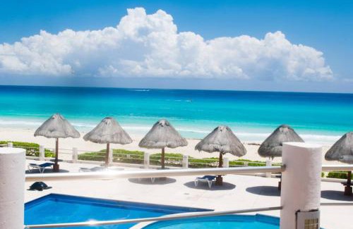 Zona Hotelera Apartment | Ocean front Villa Marlin, best location in hotel zone #109