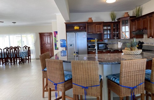 Samana House | Ocean front Villa with swimming pool on the beach for family vacation.