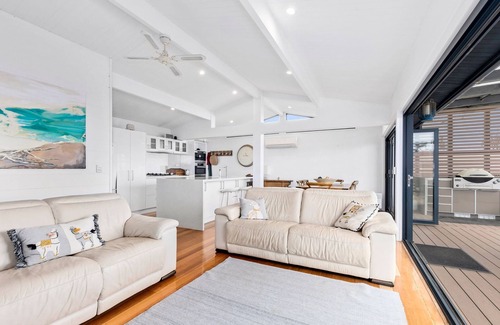 Ocean Grove House | Ocean Grove Views Sum