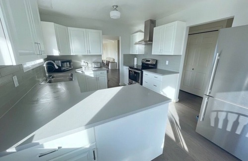 Comox House | Ocean Mountain View at private one acre land in Goose Spits park