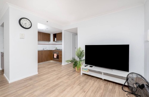 Mosman Park Apartment | Ocean Outlook; a stylish 2BR apartment with sweeping coastal views