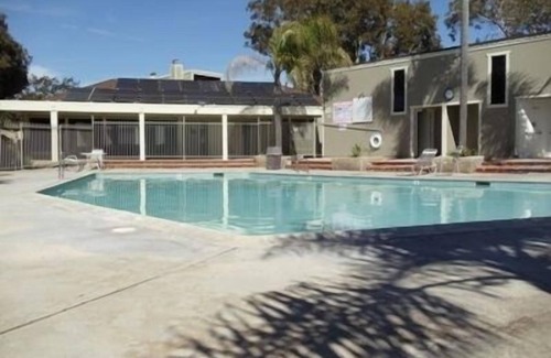 Encinitas House | Ocean Paradise - Exclusive Seabluffe Townhome - 3BR/2BA - 100 Yds To Beach