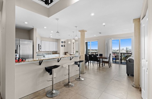 Myrtle Beach Condo | Ocean Pearl: 7 BR Oceanfront Condo with Pool
