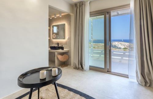 Milos House | Ocean Pearl Luxurious Suite
