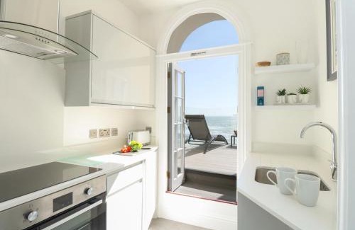 Weymouth Apartment | Ocean Retreat