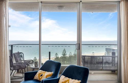 Broadbeach Apartment | Ocean's 14th - Beachfront Resort-style Living