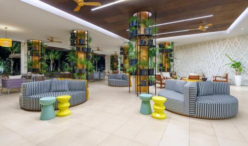 Port Chambly Resort | Ocean's Creek Beach Hotel